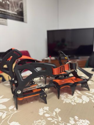 Crampones para hielo  y nieve con funda