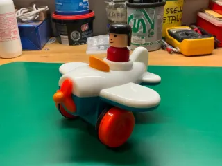 Treno e aereo Battat con personaggio, ottimo stato