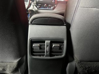 DESDE 264€ AL MES SIN ENTRADA TOYOTA COROLLA SEDAN