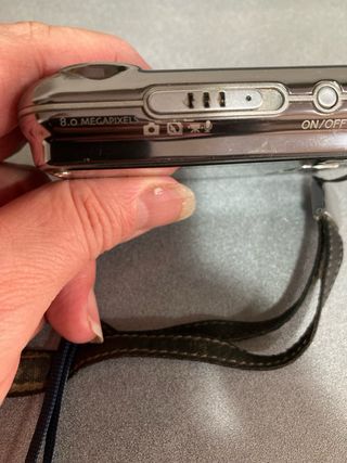 2 Fotocamere Digitali Olympus e Konica Minolta