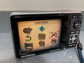 2 Fotocamere Digitali Olympus e Konica Minolta