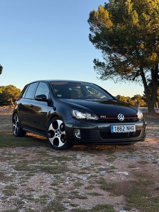 Volkswagen Golf GTI 2.0 TSI 211cv Manual