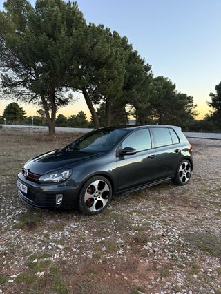 Volkswagen Golf GTI 2.0 TSI 211cv Manual