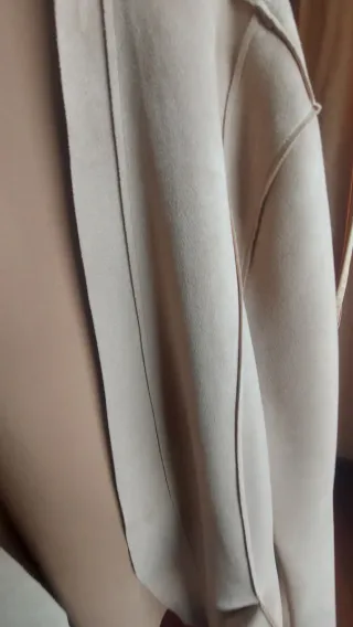 Chaqueta Zara ante beige