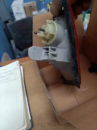 Piloto Delantero Derecho Mercedes W124