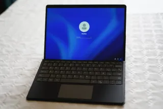 Portatil Chuwi Hi10 Max 2 en 1. Windows 11