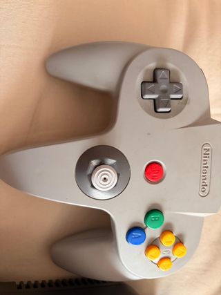 Nintendo 64 con 1 controller e 2 giochi