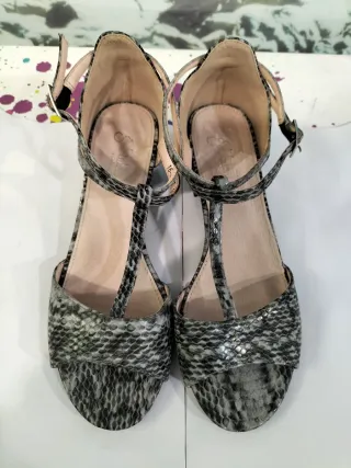 Sandalias tacón Talla 38