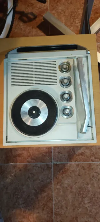 Giradischi portatile Super Sonic