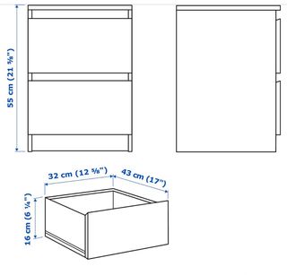 Mesilla Malm IKEA con cristal negro.