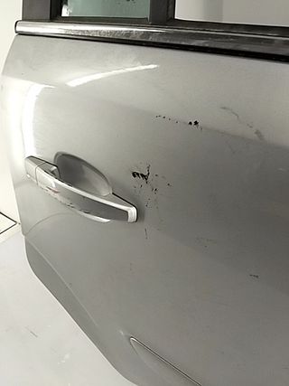 PUERTA TRASERA DERECHA OPEL ZAFIRA B (2)