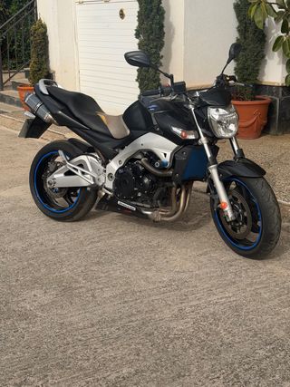 Suzuki GSR 600