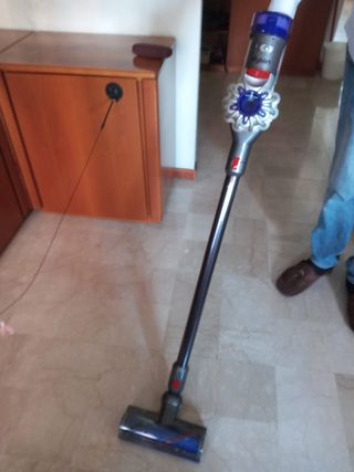 Dyson V8 Aspirapolvere Senza Filo Nuovo imballato