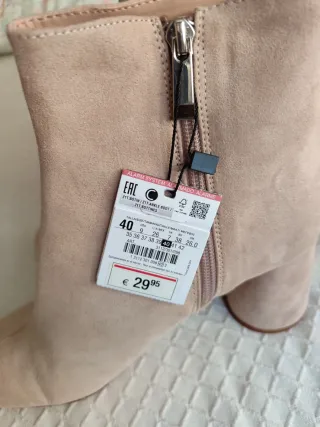 Botines Zara bordados florales beige