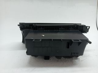 GUANTERA MERCEDES-BENZ CLASE A (W169)