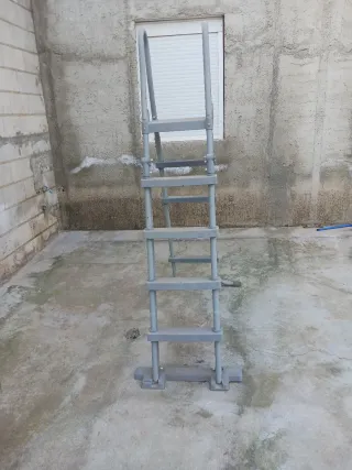 Escalera Piscina Gris Plástico