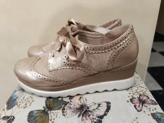 Zapatos dorado/rosa plataforma T.40