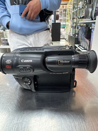 Videocámara 8mm Canon UC200