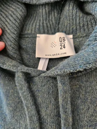 Maglia con cappuccio in lana Made in Italy