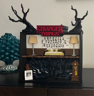 Espositore Stranger Things