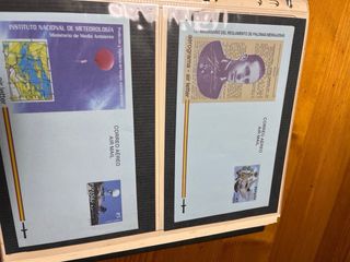 Album per collezionare francobolli e aerogrammi interi