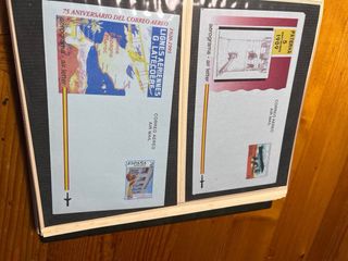 Album per collezionare francobolli e aerogrammi interi