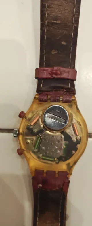 Swatch Crono Pelle Oro Rosso