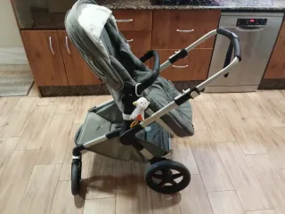 Bugaboo Fox 2 Gris Completo con Capazo