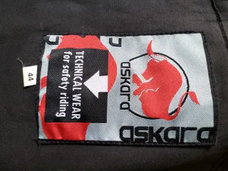 Cazadora de cuero para moto hombre