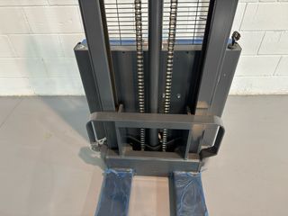 Apilador Eléctrico JAC 1500kg Nuevo