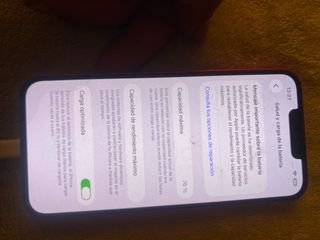 iPhone 13 128GB Rosso - Copertina Posteriore Rotta