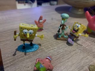 Lote 13 figuras Bob Esponja