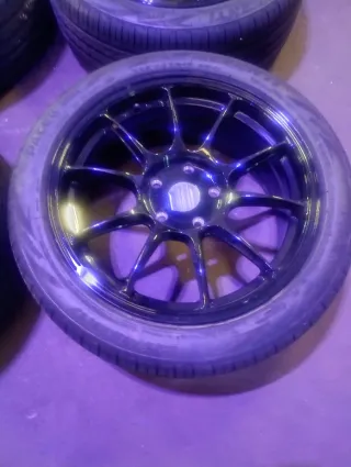 4 LLANTAS 17 5x114.3 Neumáticos 800€