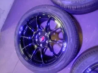 4 LLANTAS 17 5x114.3 Neumáticos 800€