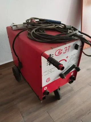 Soldadora de electrodos ar 3-T