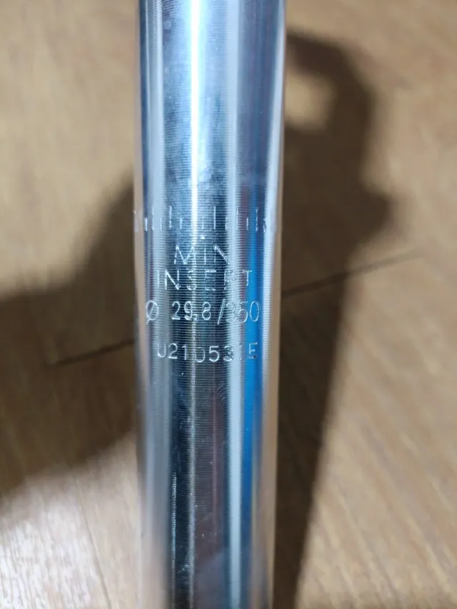 Tija sillín UNO 29.8mm x 350mm