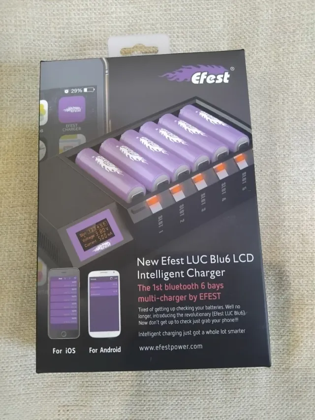 Cargador Efest LUC Blu6 LCD Bluetooth