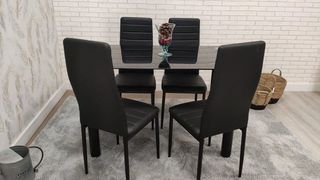 Mesa de comedor + 4 sillas NUEVO