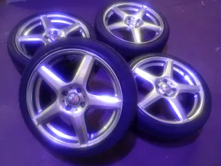 Llantas 17 Nuevas 4x100 y Neumáticos 600€