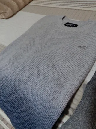 2 Jerseys Hollister Talla M