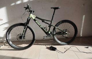 BH iLYNX Trail 8.2 Ebike Verde Gris