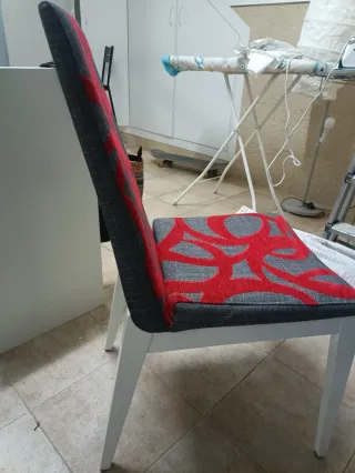 Sillas de comedor tela gris y roja