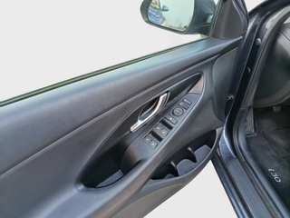 DESDE 249€ AL MES SIN ENTRADA HYUNDAI I30 HIBRIDO