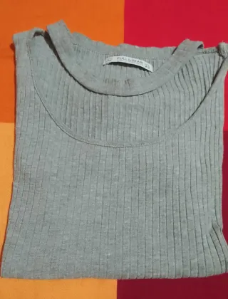 Blusa top mujer Pull&Bear gris talla m