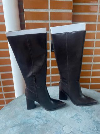 Botas altas tacón marrón Talla 38