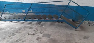 Vigas metálicas 15x10x4.50m + Escalera 4m