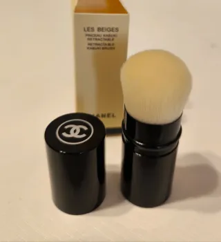 Pennello cipriafondotinta Kabuki Chanel Retrattile
