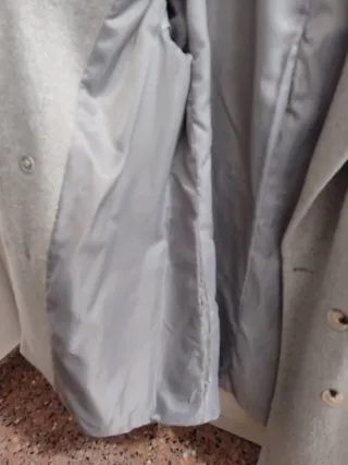 Abrigo Stradivarius Beige Forrado