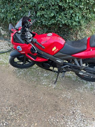 Kymco 125cc Roja Deportiva