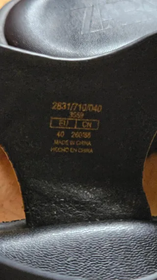 Sandalias Zara negras con detalle brillante